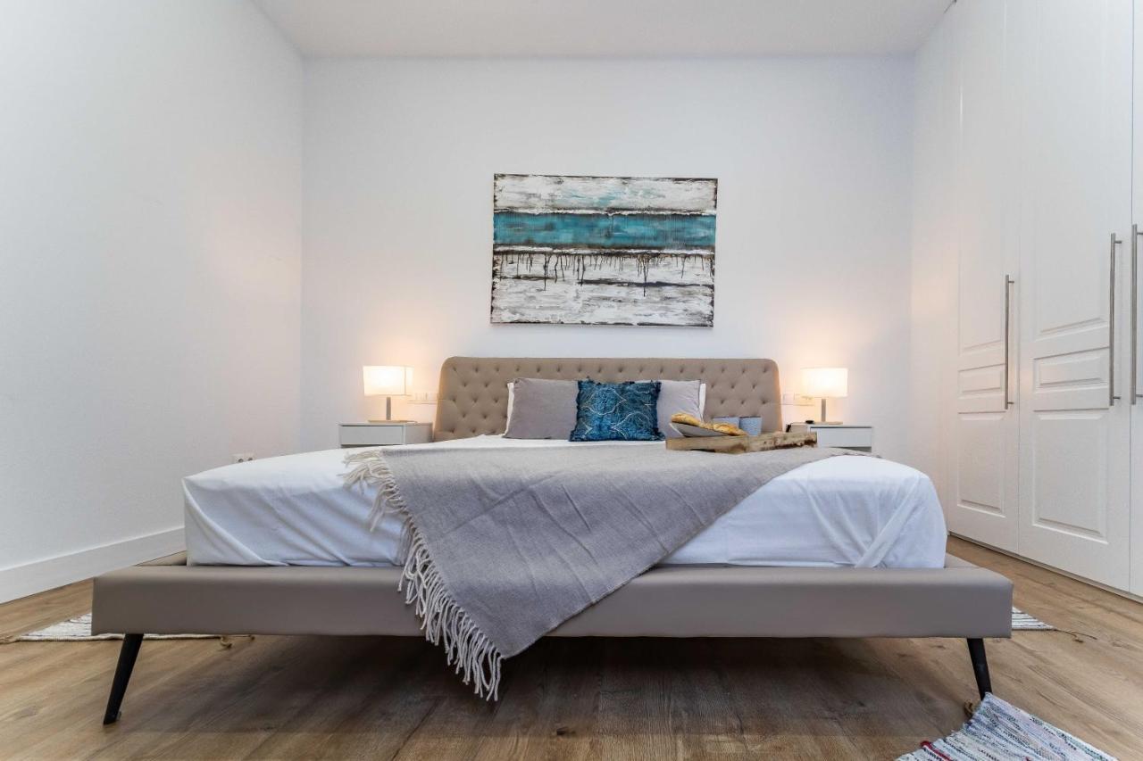 Exclusive Luxury Apartment In Central Madri Exterior foto